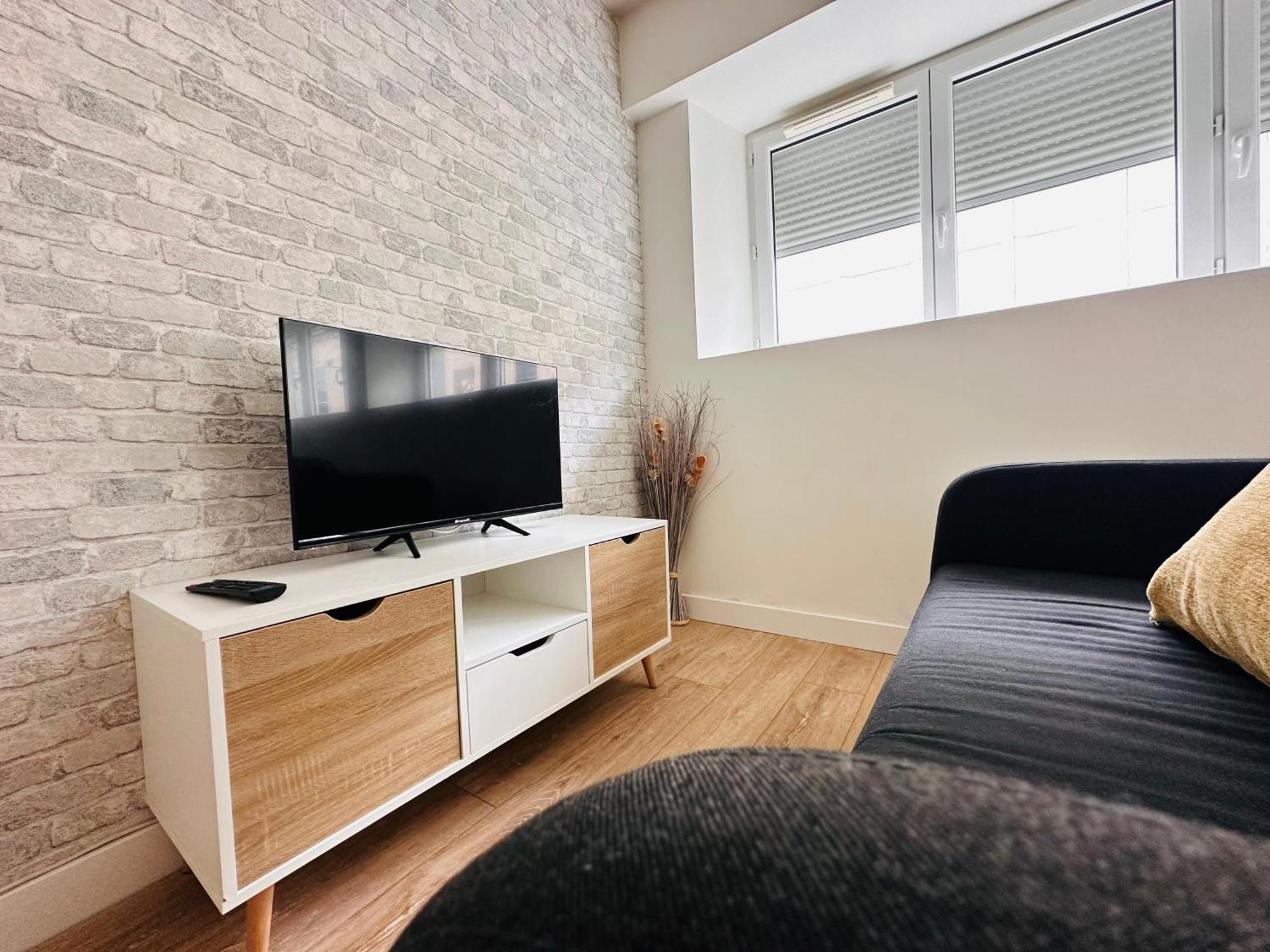 Appartement Cosy Proche De Toutes Les Commodites Orleans Luaran gambar