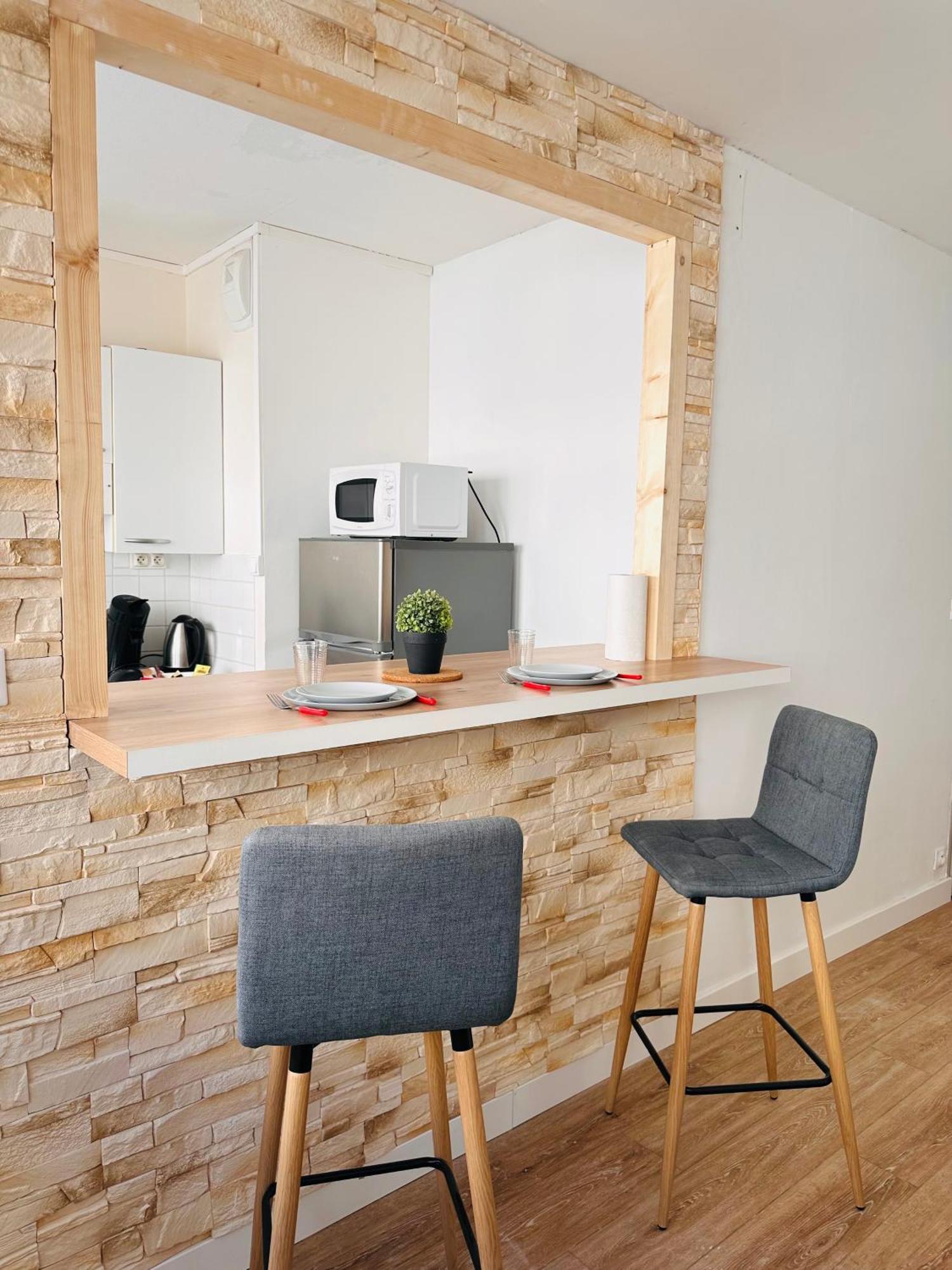 Appartement Cosy Proche De Toutes Les Commodites Orleans Luaran gambar