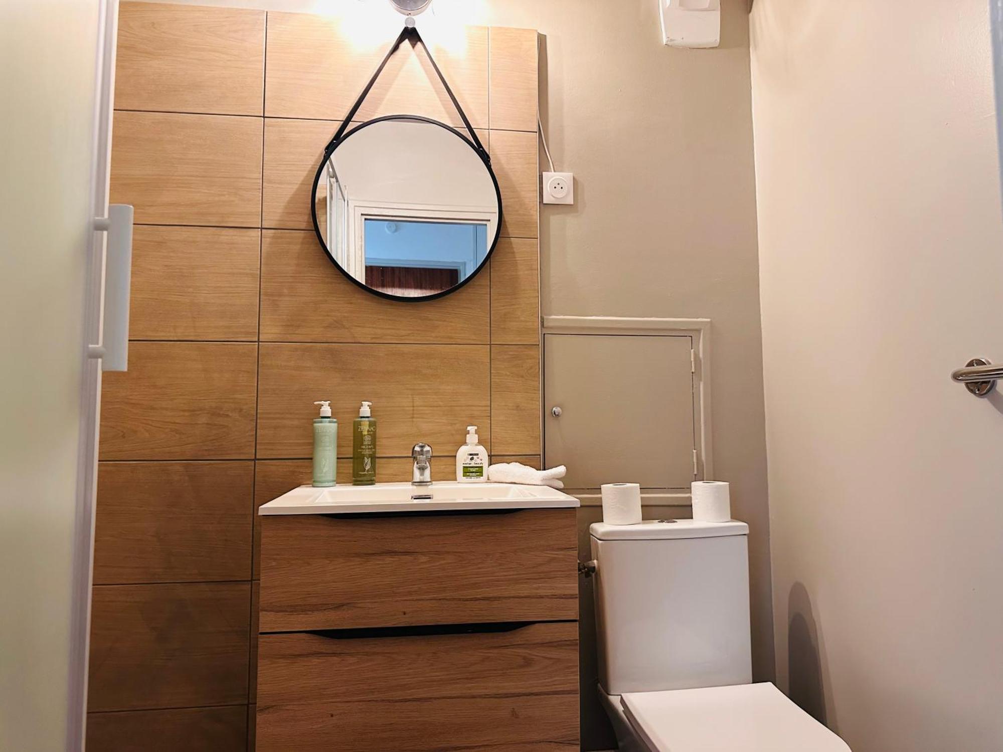 Appartement Cosy Proche De Toutes Les Commodites Orleans Luaran gambar